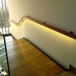 Handrail